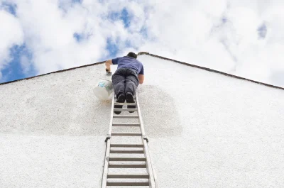 Peinture extérieure à Freycenet-la-Cuche — façades et ravalement